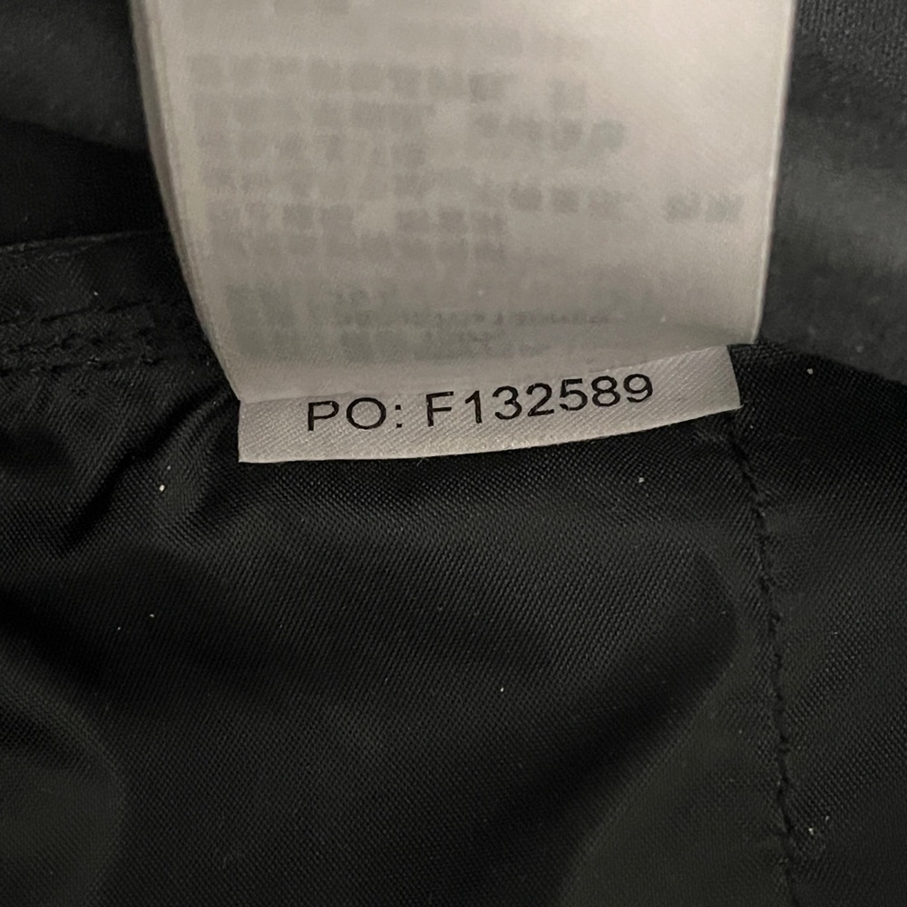 Fjall Raven KÅNKEN Charcoal EVERYDAY OUTDOOR Backpack - Picture 10 of 14